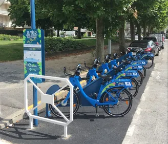 Des vélos électriques en libre-service à la Baule