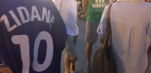 Le maillot de Zizou porté lors de la finale contre le Brésil en 98...