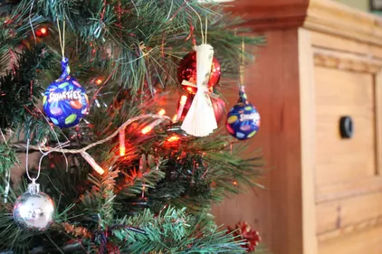 Quand le sapin de Noël s'enflamme...