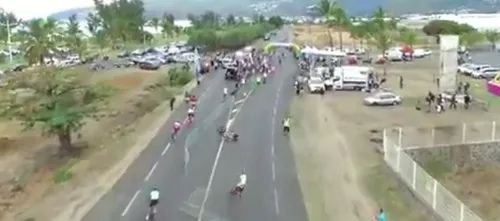 [VIDÉO] Plus de peur que de mal pour le cycliste vendéen Enzo...