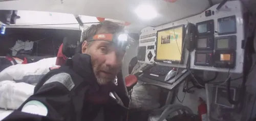 "J'ai eu de la chance dans mon malheur" : Kito de Pavant, skipper...