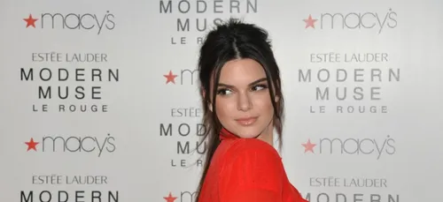 Kendall Jenner : Un petit air à Alice aux Pays des Merveilles !...