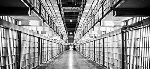 La minute de silence en hommage aux victimes huée à Fresnes !!!...