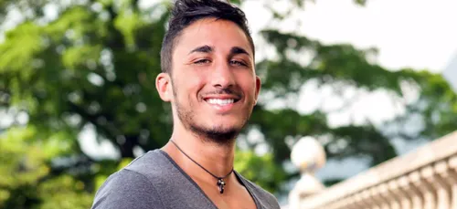 Secret Story : Vivian se fait clasher par tout le monde après avoir...