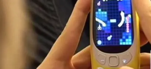 Le Nokia 3310 ressort enfin et semble toujours autant incassable !...