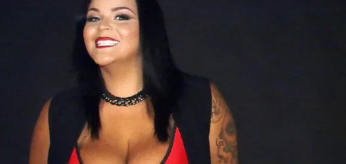 Les Vacances des Anges: Sarah Fraisou serait à l'origine de...