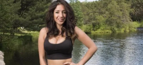 Les Anges 9: Emilie ancienne escort ? Découvrez sa réponse !