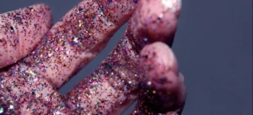 Les paillettes sur le vagin: découvrez la nouvelle tendance qui...