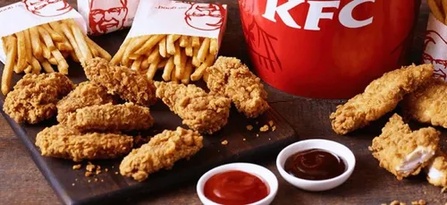 Au Japon, une nouvelle tradition veut que l'on mange KFC le soir de...