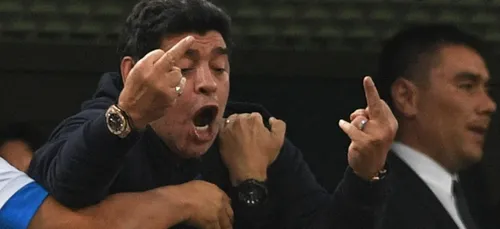 Après la qualif' de l'Argentine, Maradona claque des doigts...