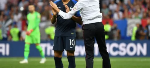 Finale de la coupe du monde : Pourquoi une Pussy Riot est venu...