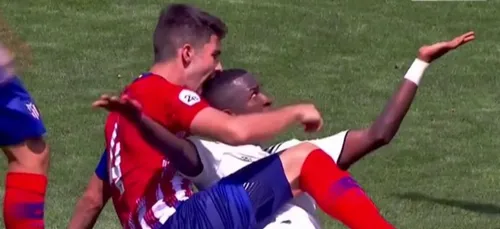 Football : en plein derby madrilène, il se fait mordre à la tête !...