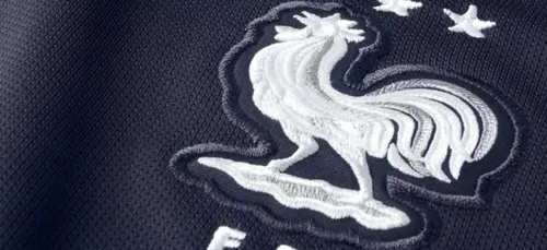 Football : le maillot deux étoiles, disponible pour Noël ?