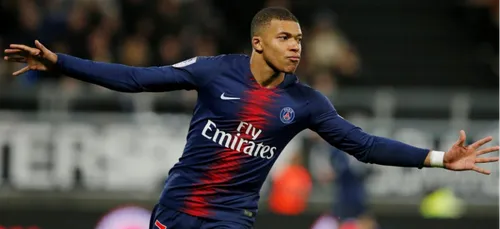 Mbappé : son père craque et assure en avoir marre !