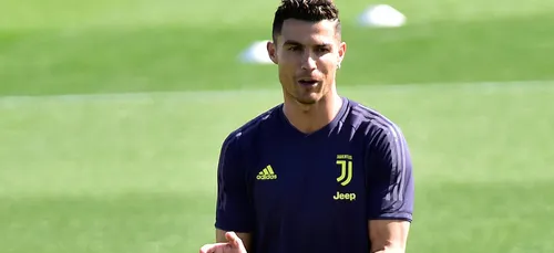 CR7 : il s'offre un ballon en cristal (Photo)