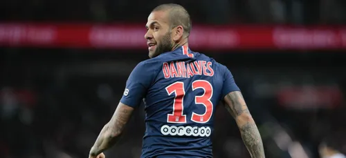 PSG : Dani Alves annonce son départ via... Instagram ! (Photo)