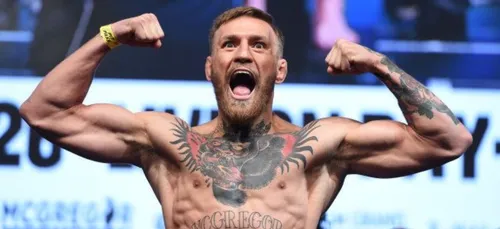 Floyd Mayweather se moque de McGregor et l'insulte