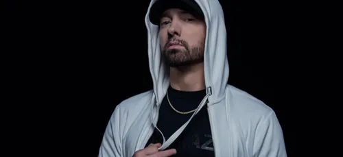 Machine Gun Kelly attaque Eminem, avant de se rétracter !