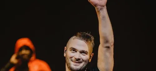 Avec « C'est pas des LOL », Jul explose les ventes en seulement 3...