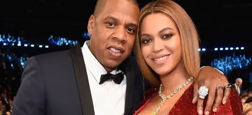 Jay-Z : il arrache le téléphone à un homme qui filmait Beyoncé !...