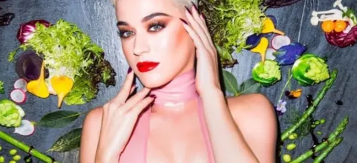 Quatre ans après son dernier album, Katy Perry est de retour avec...