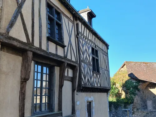Des Architectes des Bâtiments de France à Châteaudun