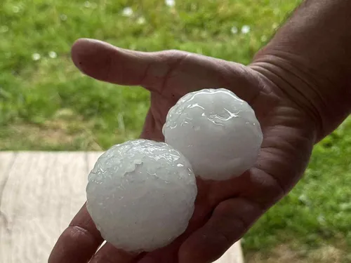 🔊 Orages : Des grêlons de la taille d'une balle de tennis