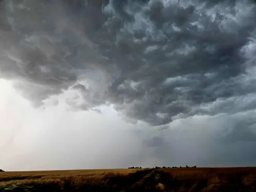 Des orages "violents" possibles en fin de journée