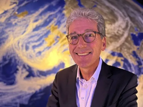 L'Académicien fait citoyen d'honneur à Yèvres