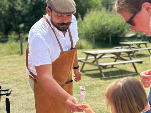 Barbecue et rando-vélo pour le député Kasbarian