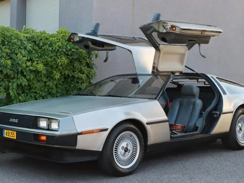 WAKE UP : GAGNEZ VOTRE BAPTÊME EN DELOREAN !