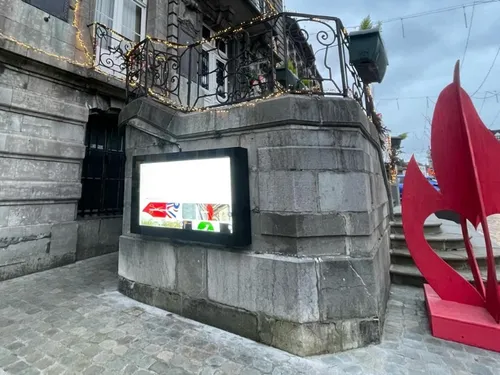 Avesnes-sur-Helpe : de grands écrans numériques pour mieux communiquer