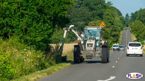 Travaux de fauchage du Département de la Haute-Vienne