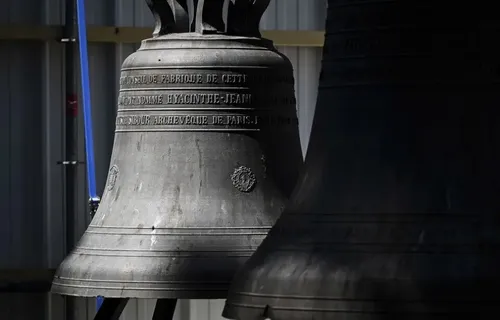 Notre-Dame de Paris : Le grand bourdon sonnera ce soir à 20h, un an...