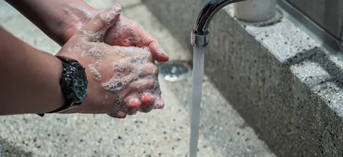 Attention aux rayons solaires après l’application de gel...