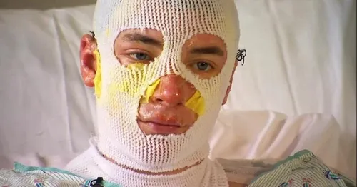 L’oncle devenu héros de la famille, il sauve sa nièce et ses deux...