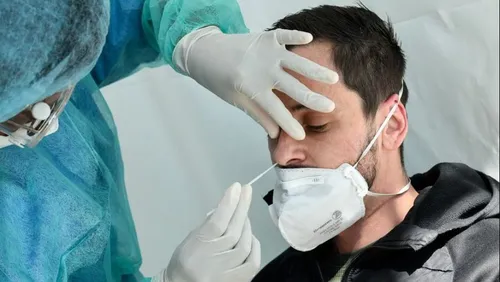 Covid-19 : de nouveaux tests antigéniques rapides pour détecter le...