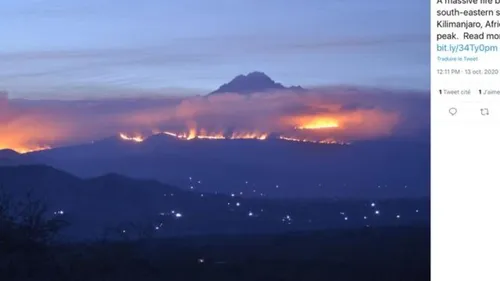 Le sommet du Kilimandjaro est en feu