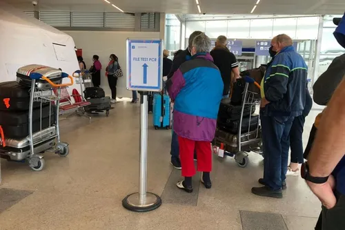 Covid-19 : les tests antigéniques sont arrivés dans les aéroports...