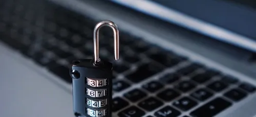 Un hacker s'en prend aux... ceintures de chasteté connectées pour...