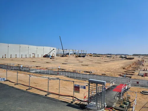 🔊L'entrepôt Amazon sort de terre à Illiers-Combray