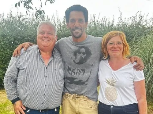 Tomer Sisley de passage à Dampierre-sous-Brou