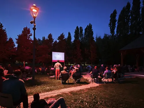 Cinéma en plein air à La Ferté-Villeneuil