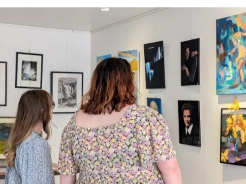 Avis aux peintres, photographes et illustrateurs !