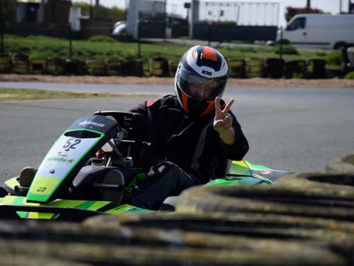 🔊 22 kartings de compétition accessibles à la location