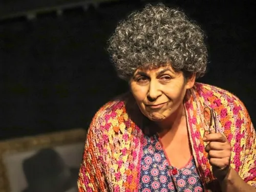 ARTENAY (45) - Théâtre : Mémé Casse-Bonbons