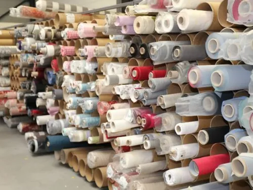 NOTTONVILLE - Stores-et-Rideaux.com fait dons de ses chutes de tissu