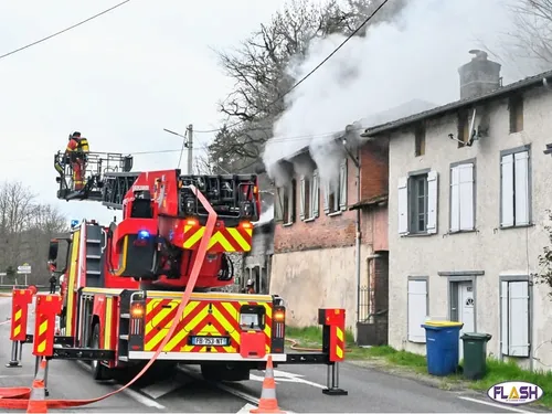 Un incendie dans un garage nécessite la fermeture de la RN 21
