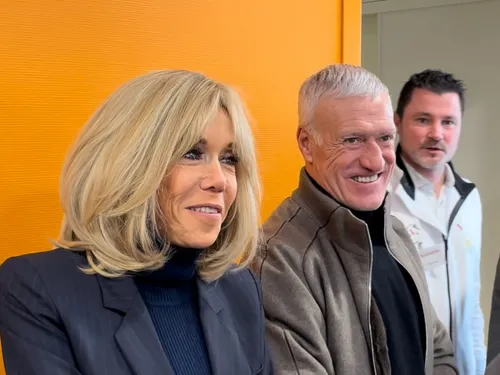 Brigitte Macron et Didier Deschamps en visite au CHU de Reims