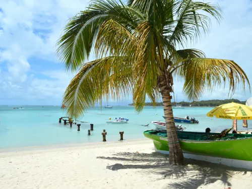 VACANCES EN OUTRE-MER : LE SOLEIL A UN PRIX 
